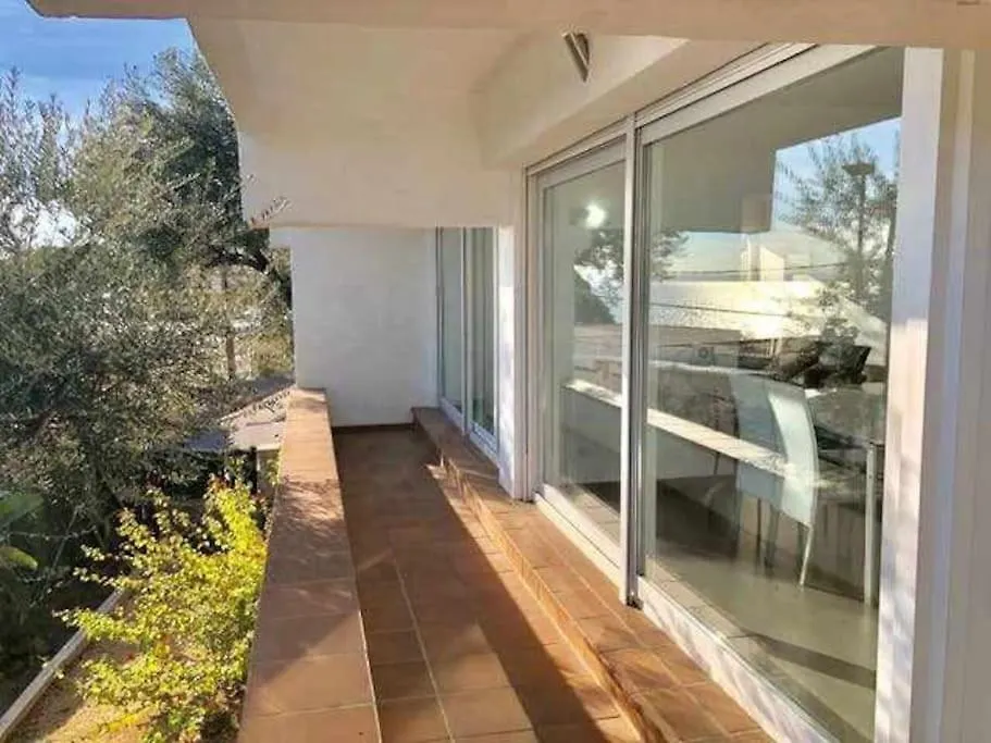 Amplio Apartamento Con Jardin En Almadrava Roses 0*,